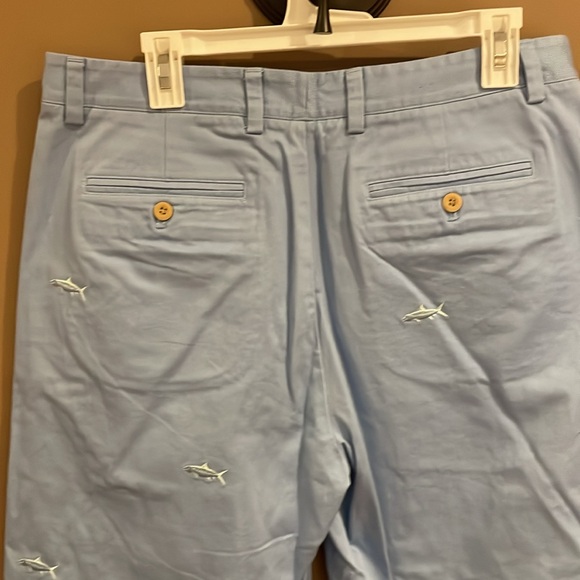 Vineyard Vines Fish Embroidered Breaker Shorts-Waist 34 - Picture 3 of 7
